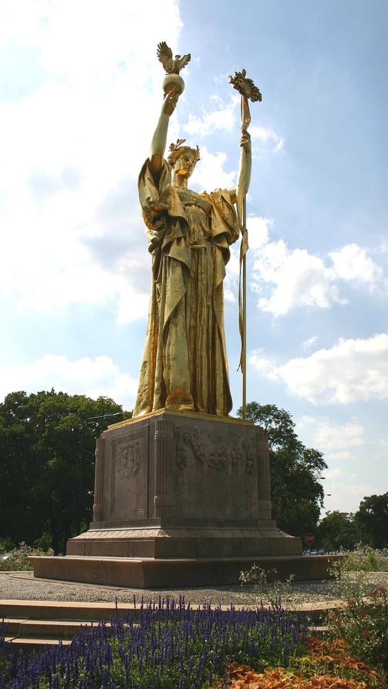 The gilded Statue of the Republic in Jackson Park
